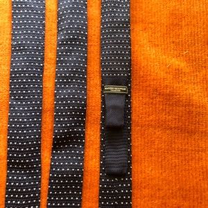 Knit Mens tie with hearts NWOT